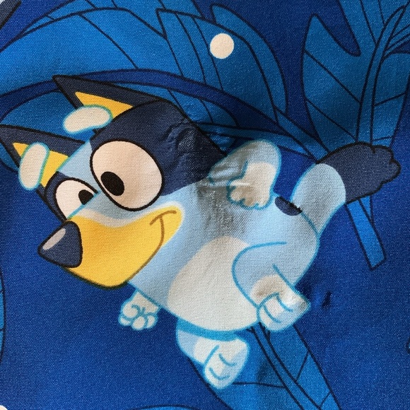 Bluey Scrub top (minor flaw) - Picture 2 of 3